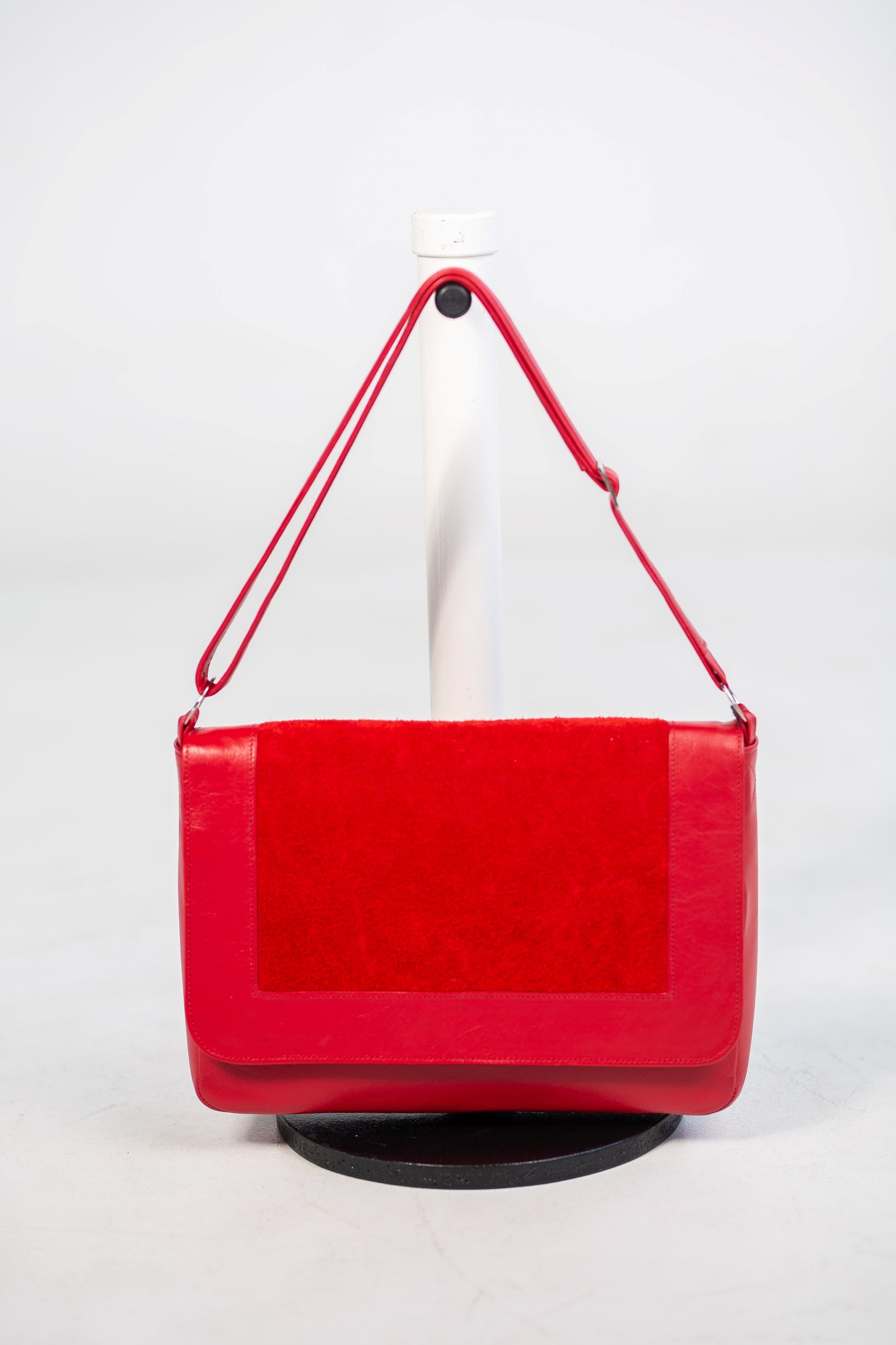Callisto Red Kevlar Bag | Bulletproof Bags & Purses | URBN_CHC